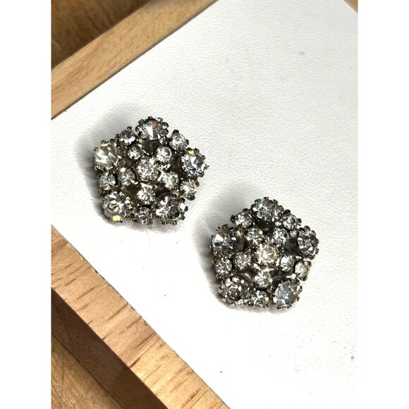 Vintage Austrian Rhinestone Clip-On Earrings In Silver Tone Boxed - Picture 4 of 6